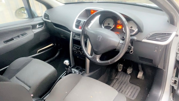 Used Peugeot 207 2009 for sale - 73816458: Photo 10