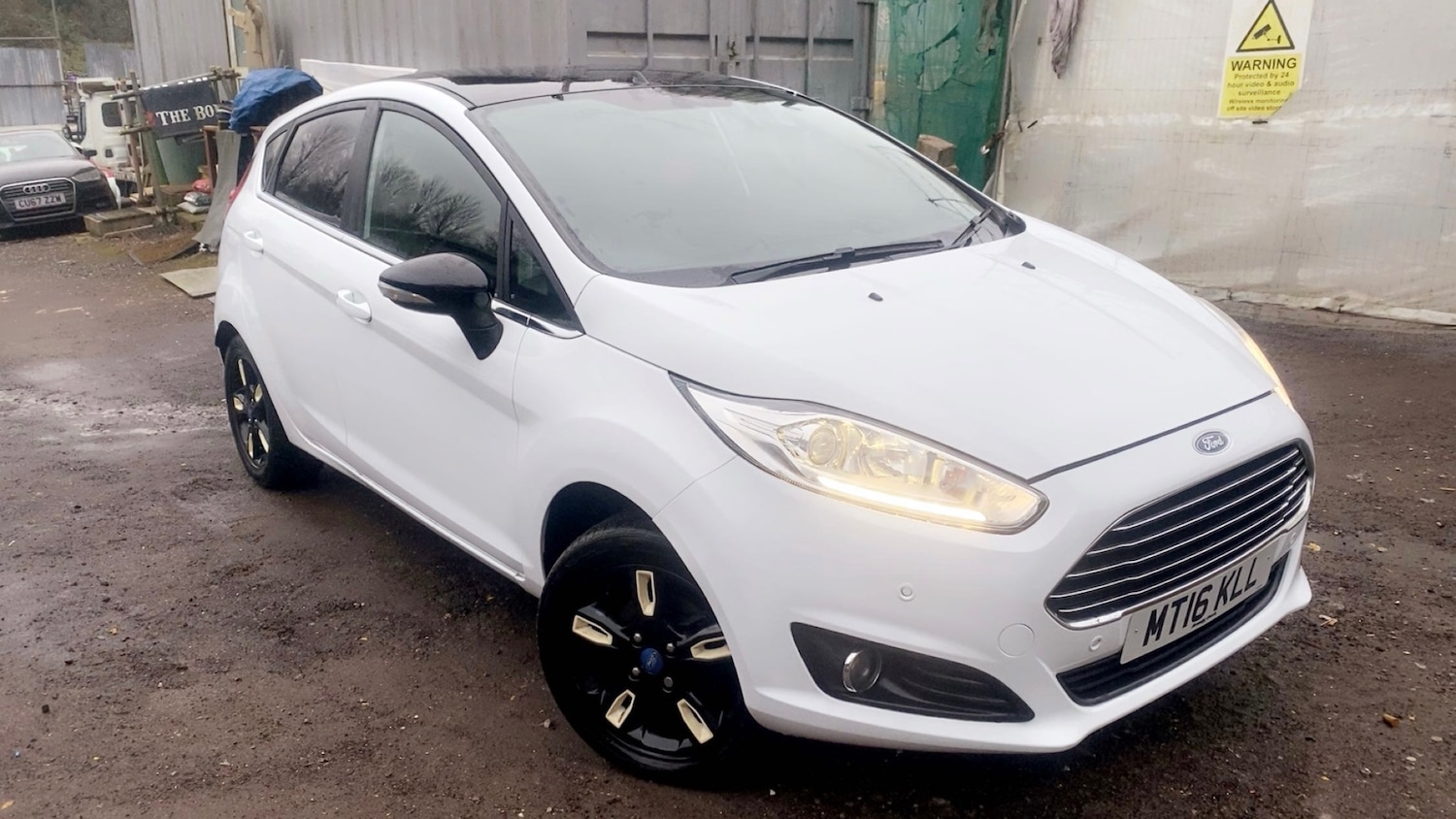 Used Ford Fiesta 2016 for sale - 77049118: Photo 2