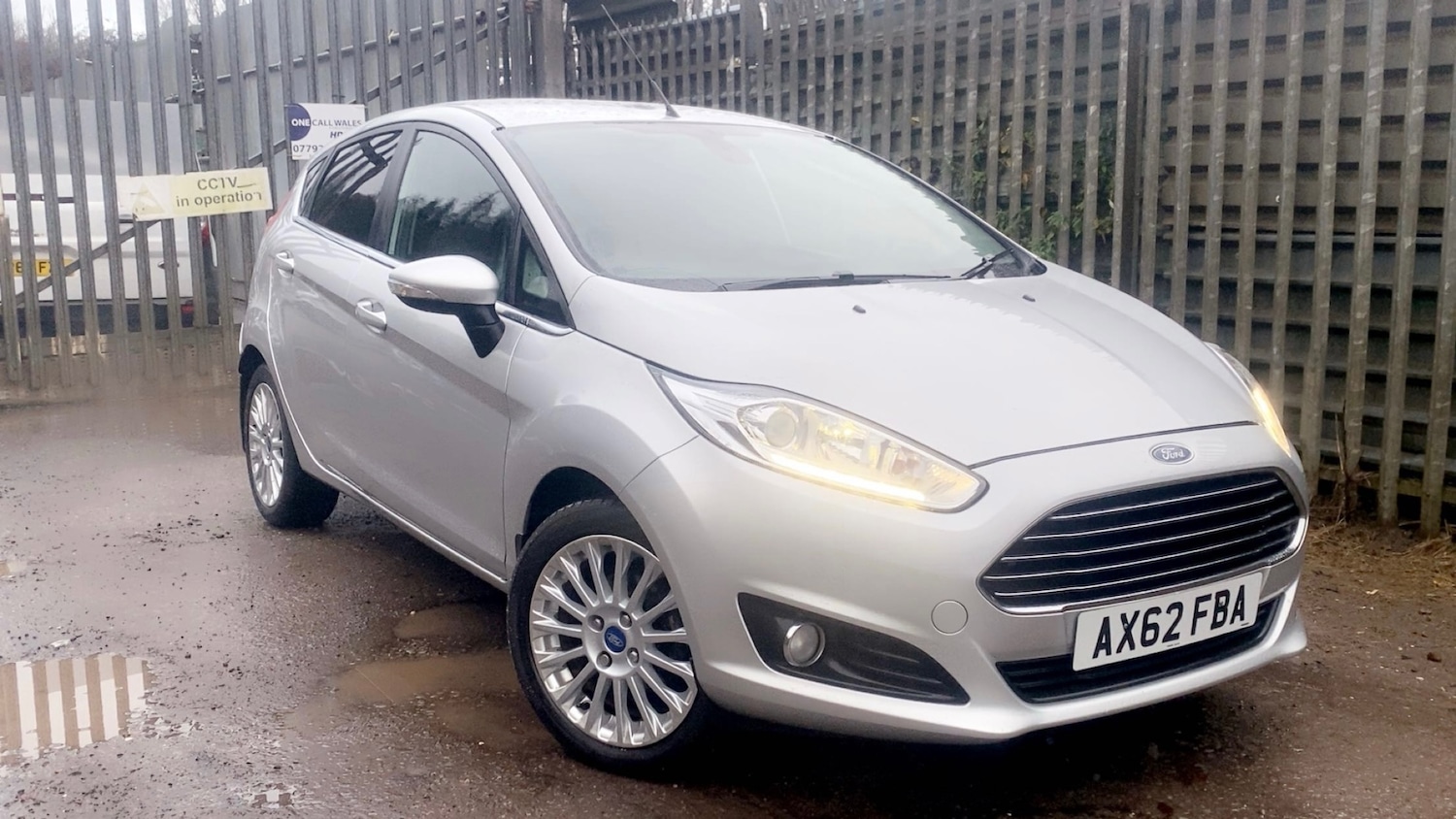 Used Ford Fiesta 2013 for sale - 76951391: Photo 2