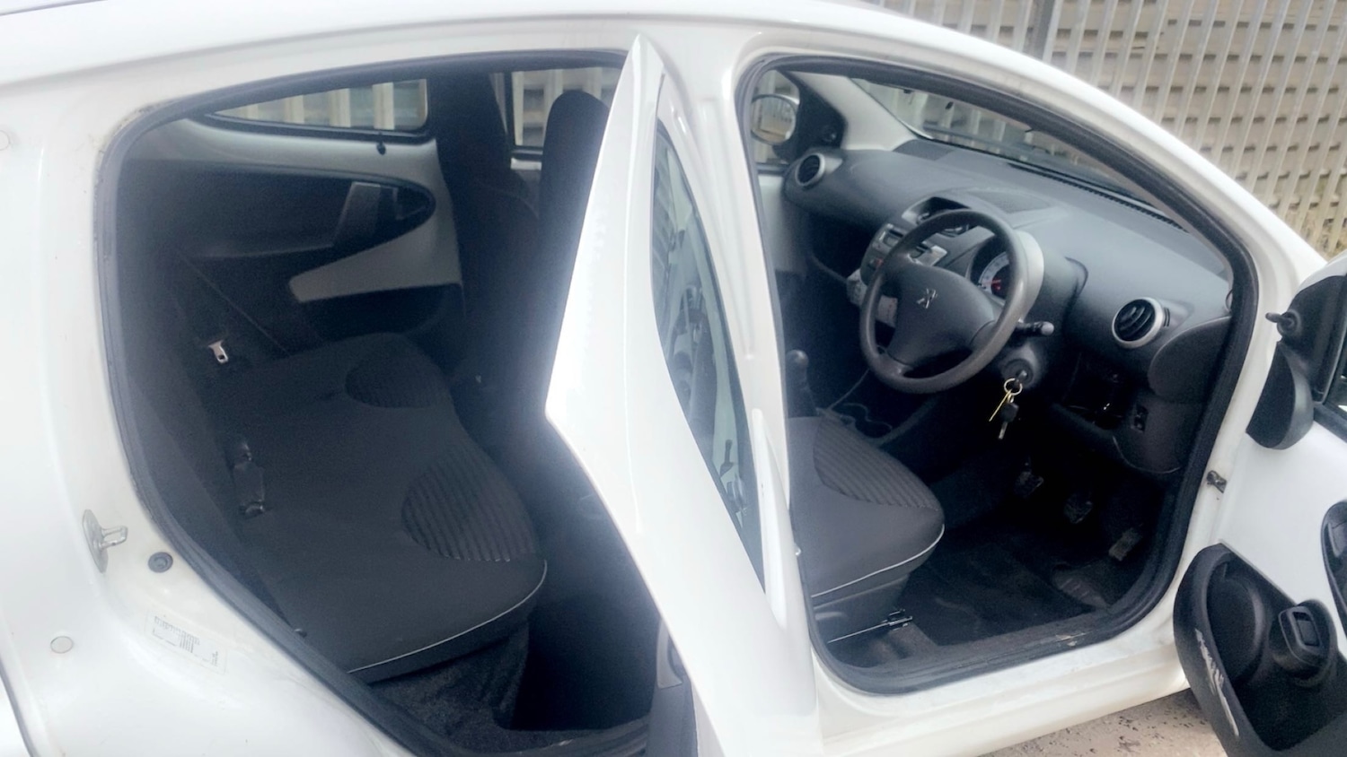 Used Peugeot 107 2012 for sale - 78062094: Photo 11