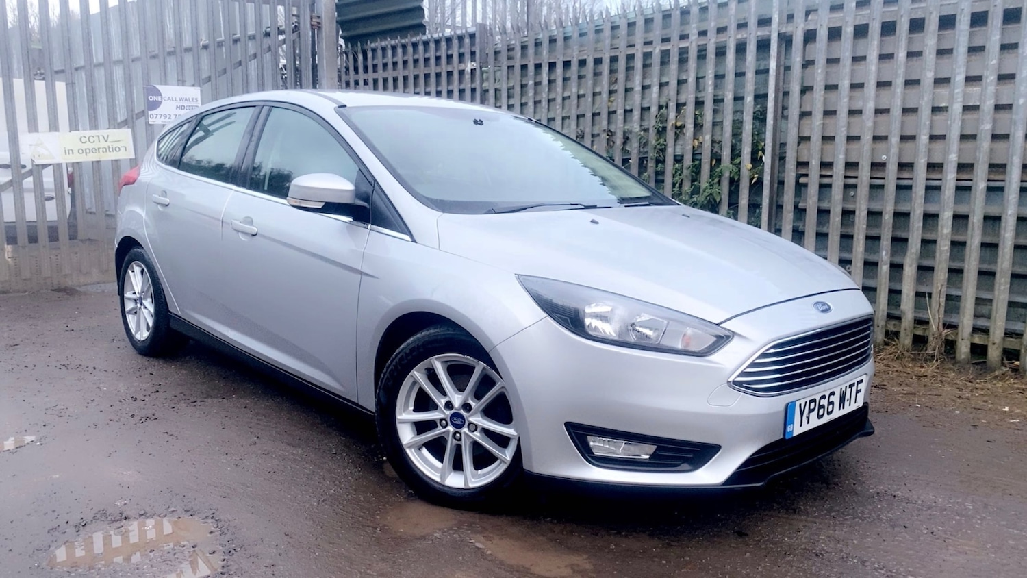 Used Ford Focus 2016 for sale - 76950783: Photo 2
