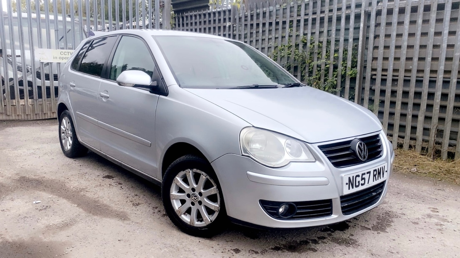 Used Volkswagen Polo 2007 for sale - 76377025: Photo 2