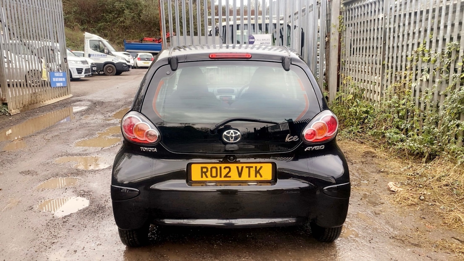 Used Toyota AYGO 2012 for sale - 76686923: Photo 4