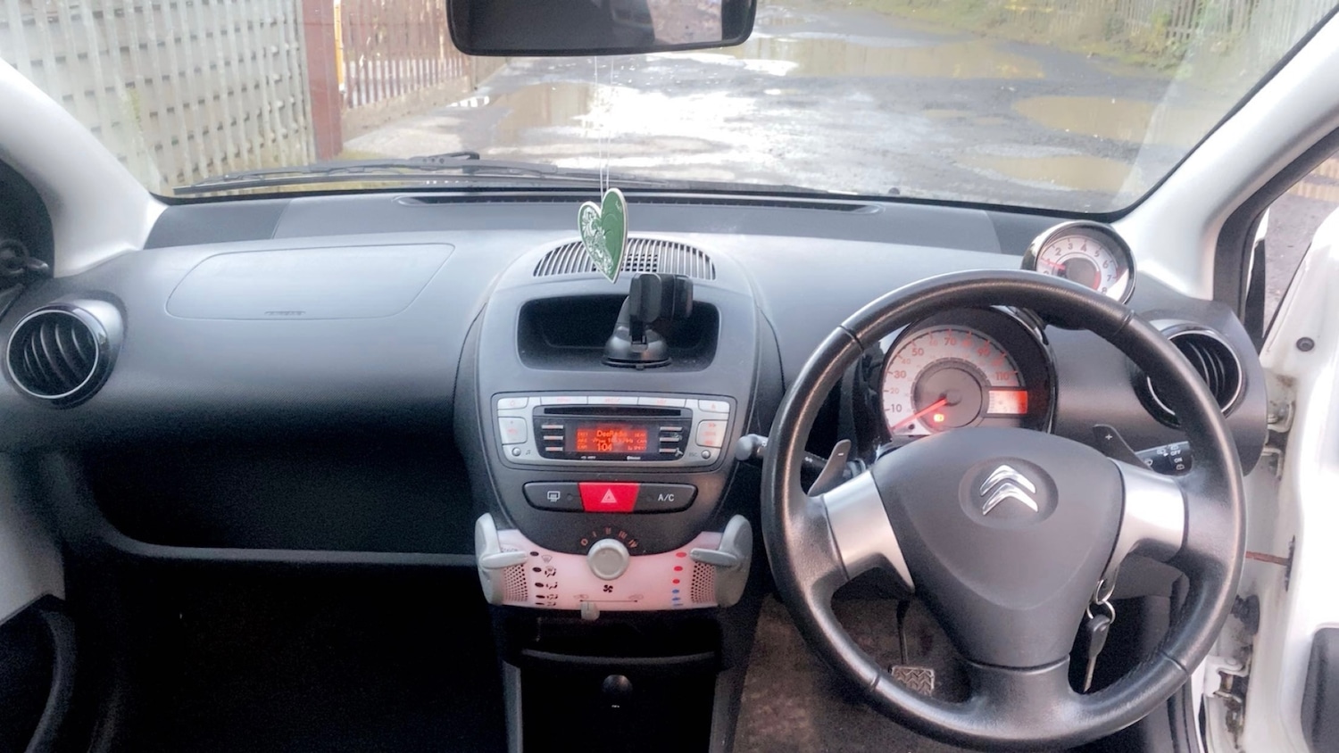 Used Citroen C1 2013 for sale - 76387410: Photo 10