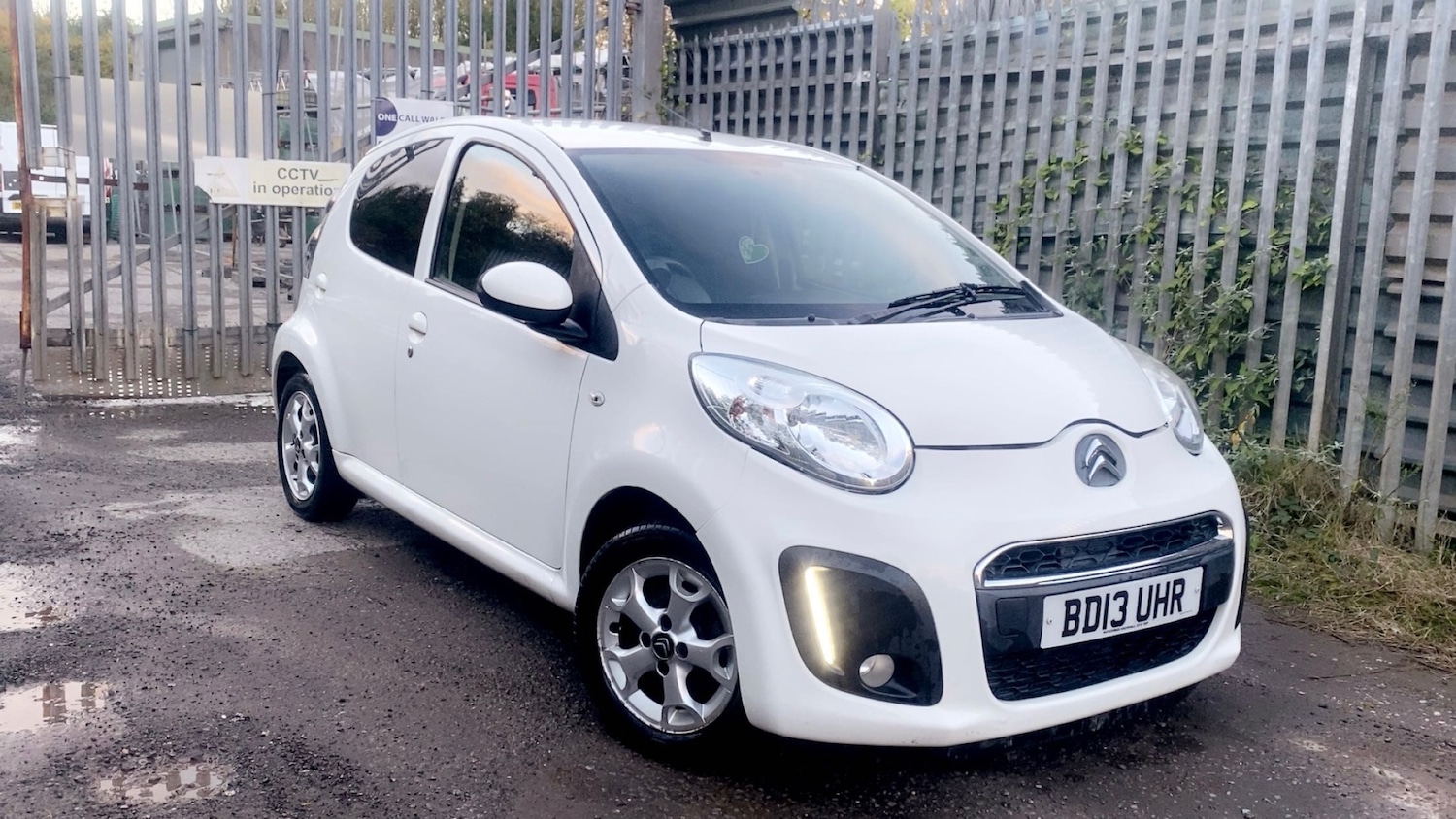 Used Citroen C1 2013 for sale - 76387410: Photo 2