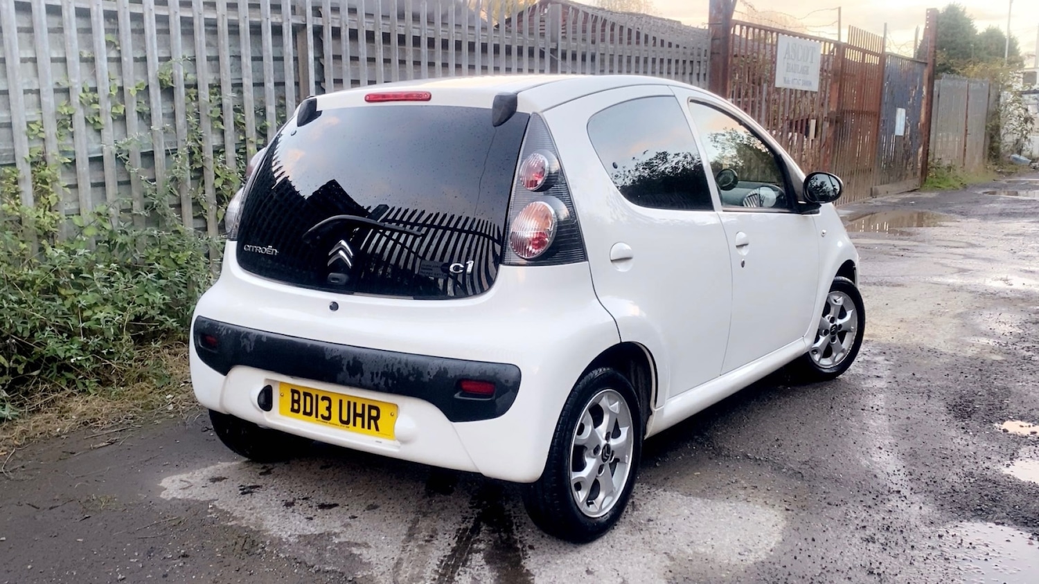 Used Citroen C1 2013 for sale - 76387410: Photo 6