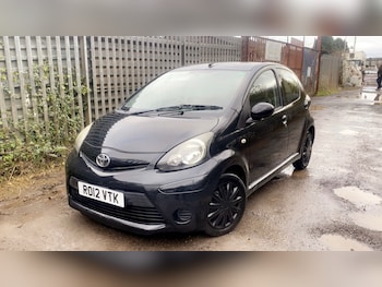 2012 (12) - 1.0 VVT-i Ice 5dr