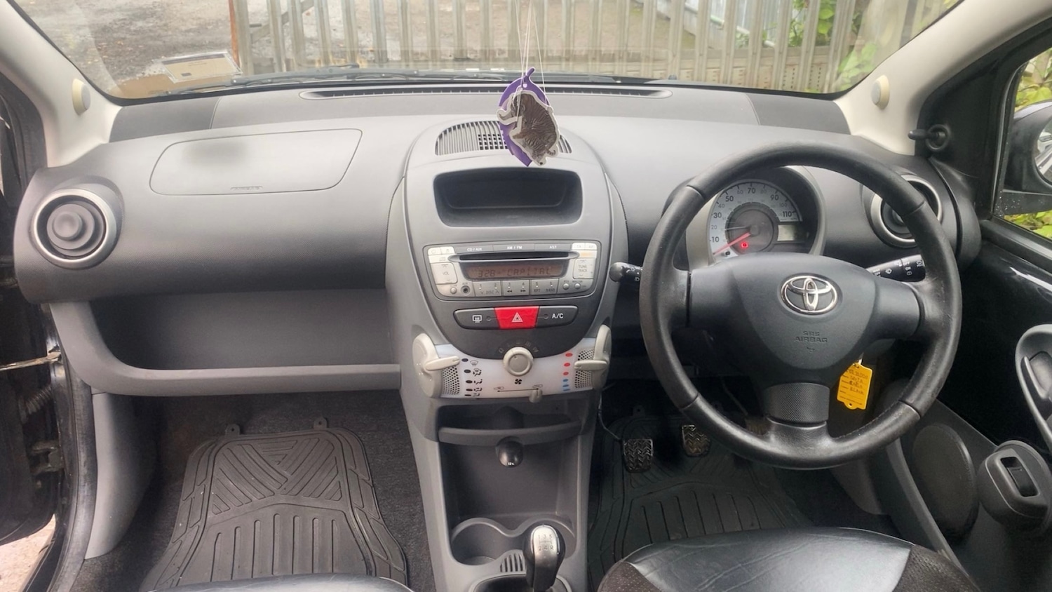 Used Toyota AYGO 2010 for sale - 76618792: Photo 12