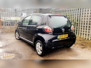 Used Toyota AYGO 2010 for sale - 76618792: Photo