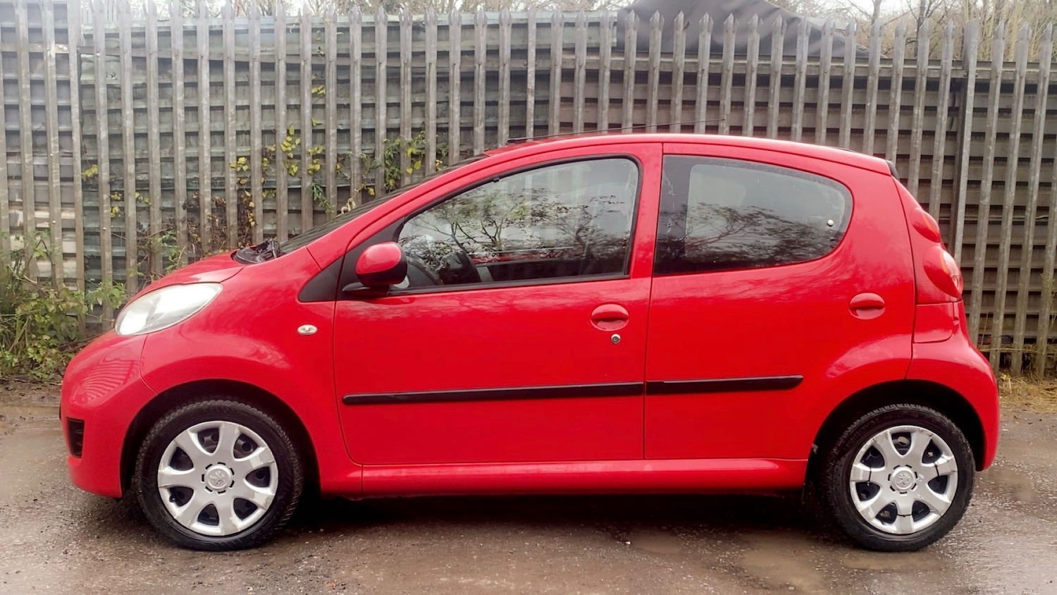 Used Peugeot 107 2010 for sale - 76863701: Photo 5