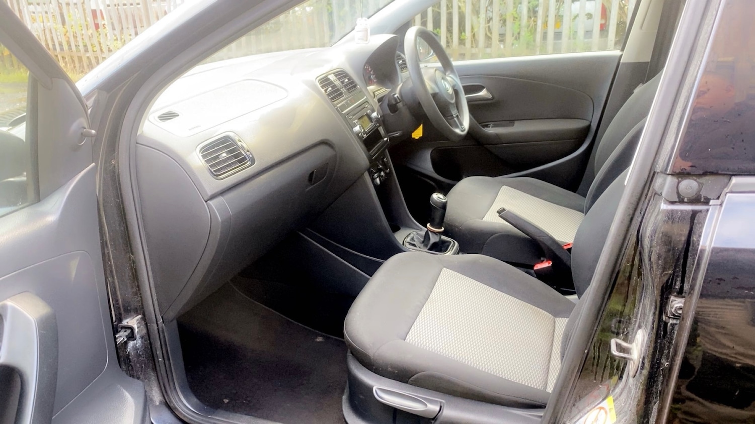 Used Volkswagen Polo 2011 for sale - 76431061: Photo 13