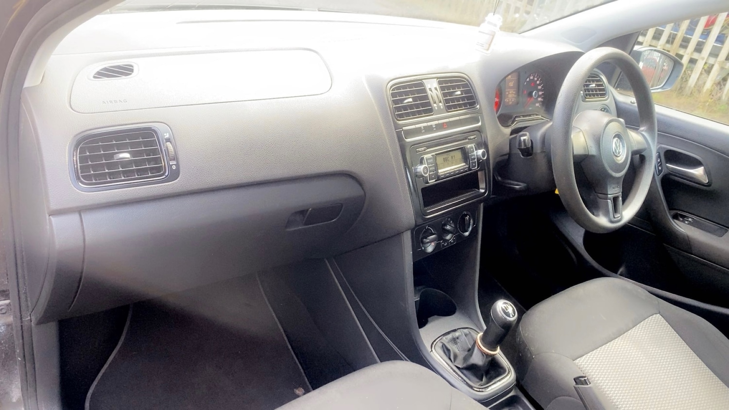 Used Volkswagen Polo 2011 for sale - 76431061: Photo 14