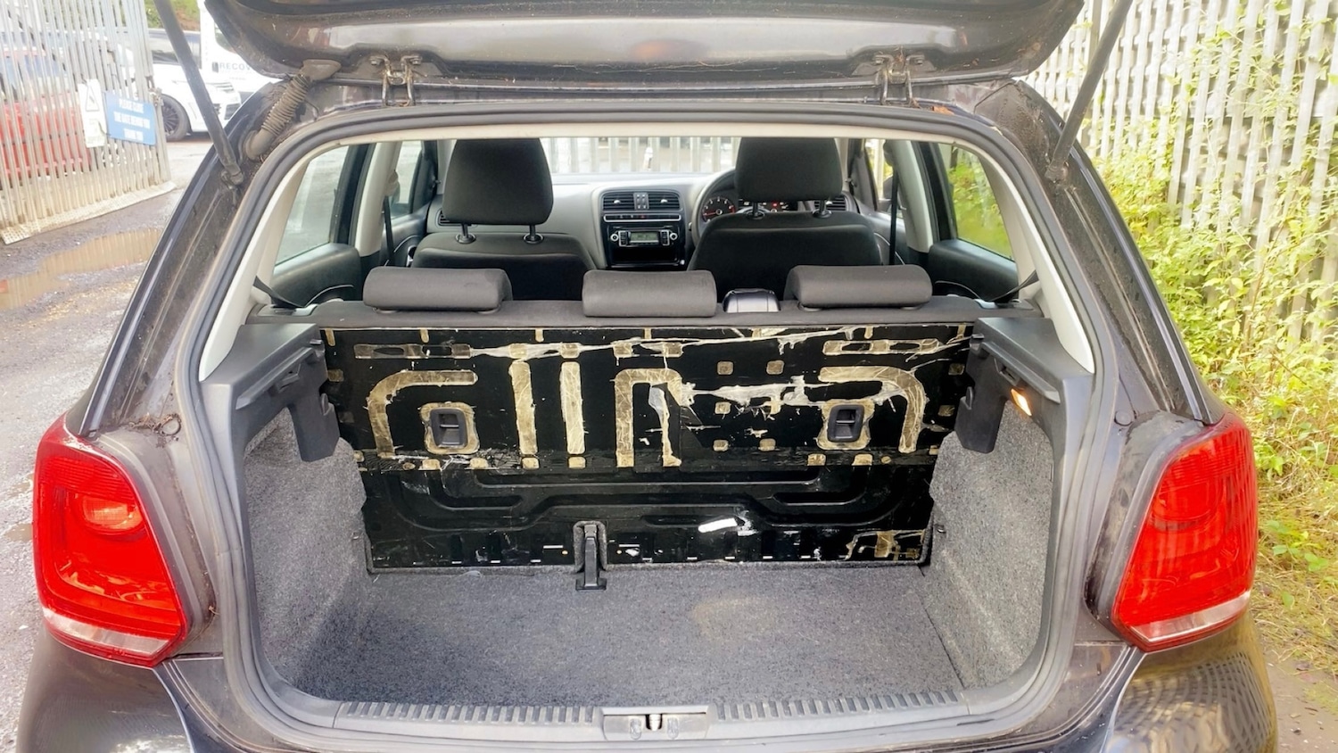 Used Volkswagen Polo 2011 for sale - 76431061: Photo 16