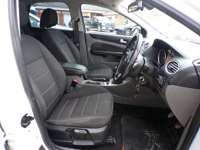 Used Ford Focus 2011 for sale - 78052996: Photo 7