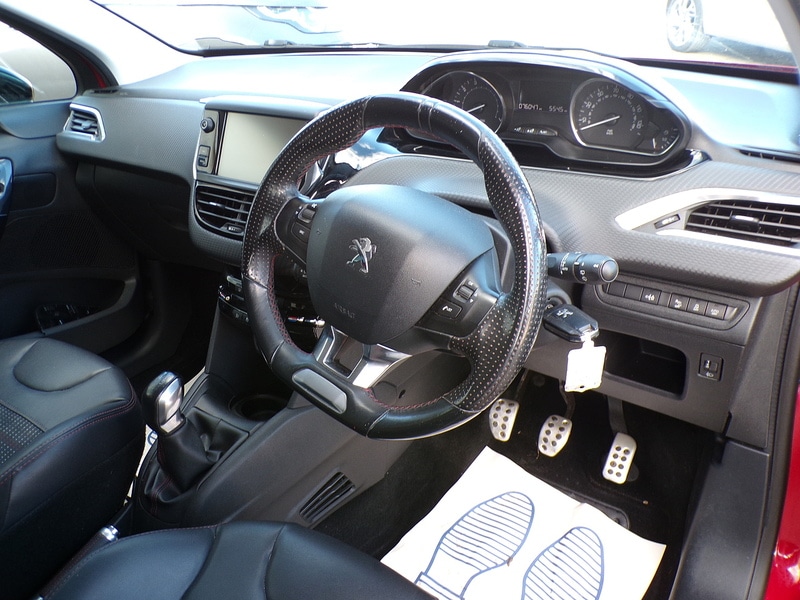 Used Peugeot 208 2016 for sale - 75961200: Photo 12