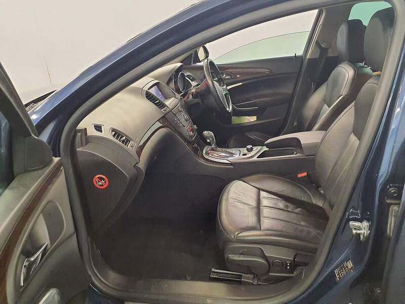Used Vauxhall Insignia 2011 for sale - 77976803: Photo 8