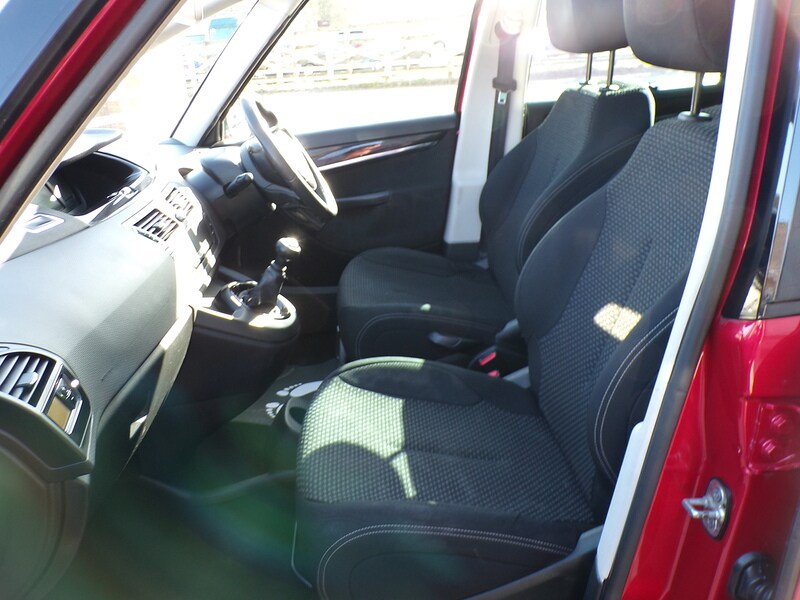 Used Citroen Grand C4 Picasso 2013 for sale - 77622103: Photo 13