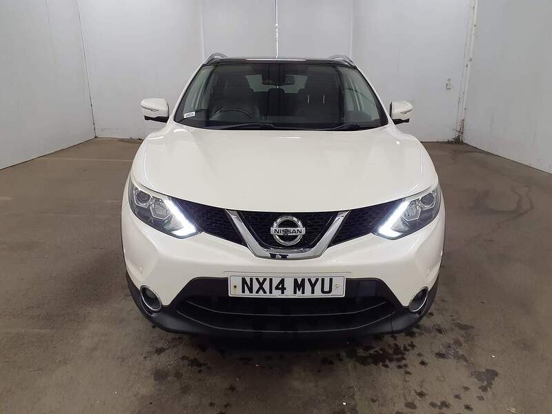 Used Nissan Qashqai 2014 for sale - 77976809: Photo 2