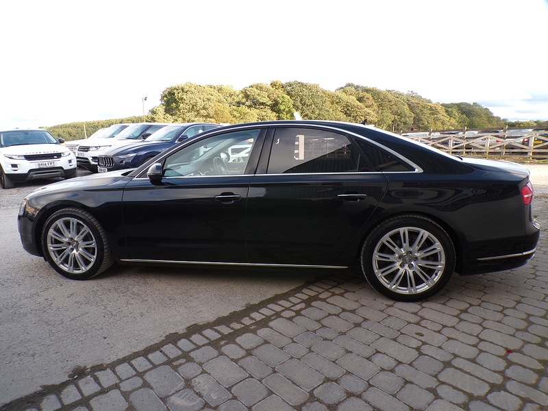 Used Audi A8 2014 for sale - 76490273: Photo 5
