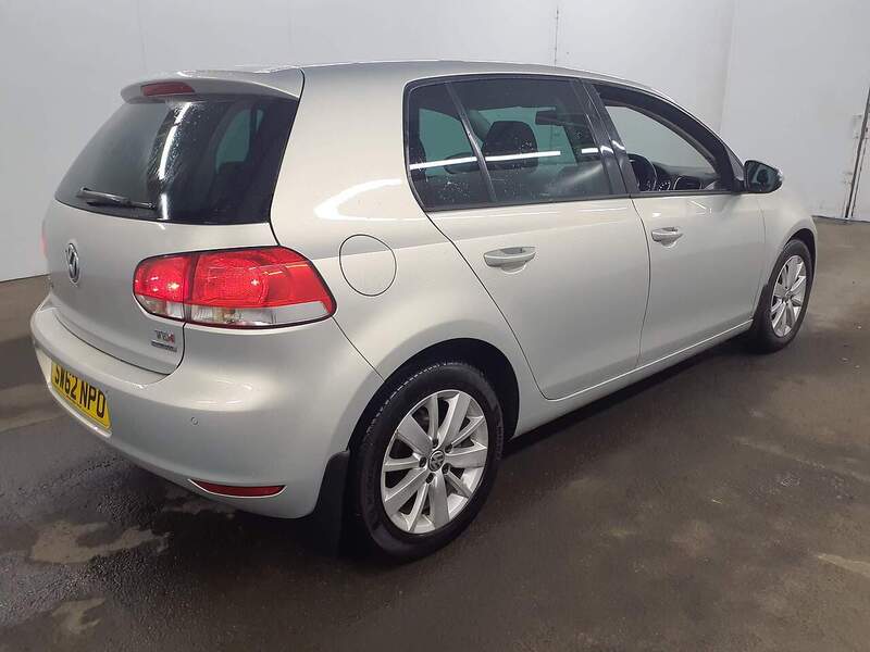 Used Volkswagen Golf 2012 for sale - 77384876: Photo 6
