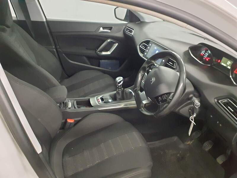 Used Peugeot 308 2015 for sale - 77622094: Photo 7