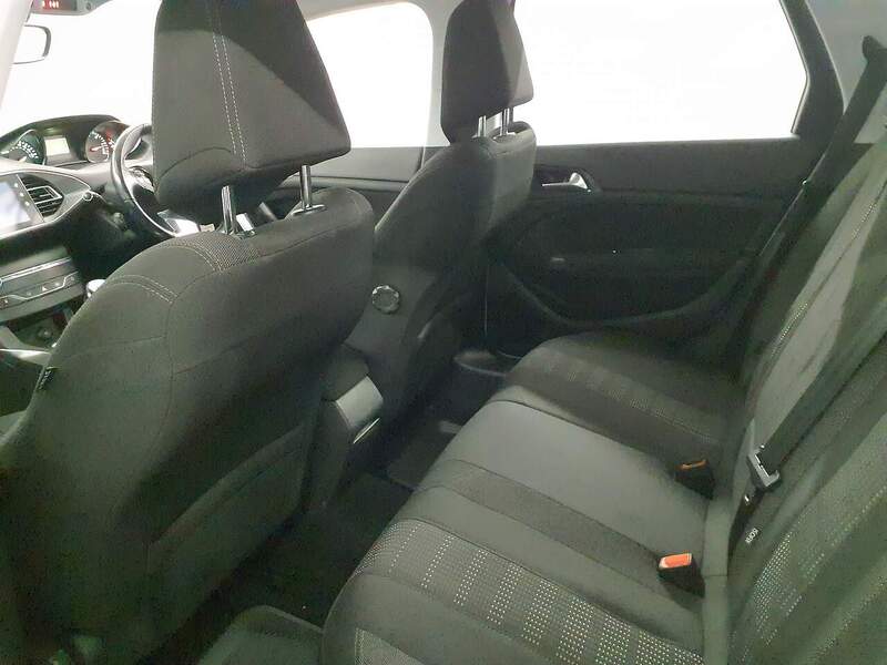 Used Peugeot 308 2015 for sale - 77622094: Photo 9