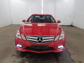 Used Mercedes-Benz E Class 2010 for sale - 77976796: Photo