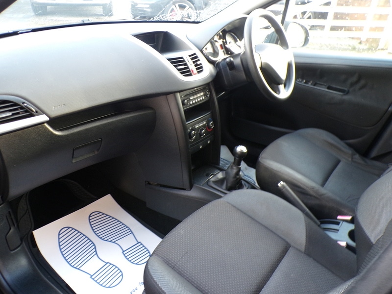 Used Peugeot 207 2009 for sale - 76910707: Photo 15