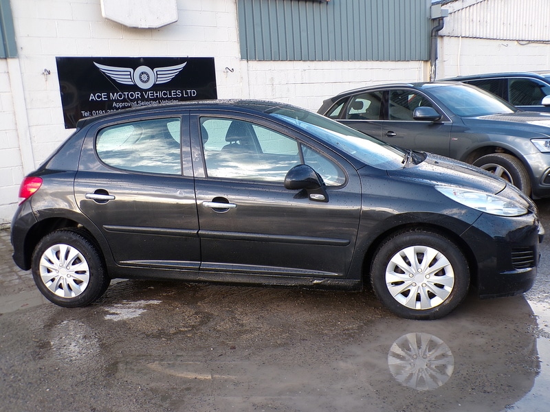Used Peugeot 207 2009 for sale - 76910707: Photo 9