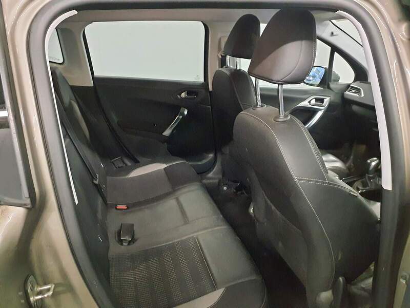 Used Peugeot 2008 2017 for sale - 76768825: Photo 10