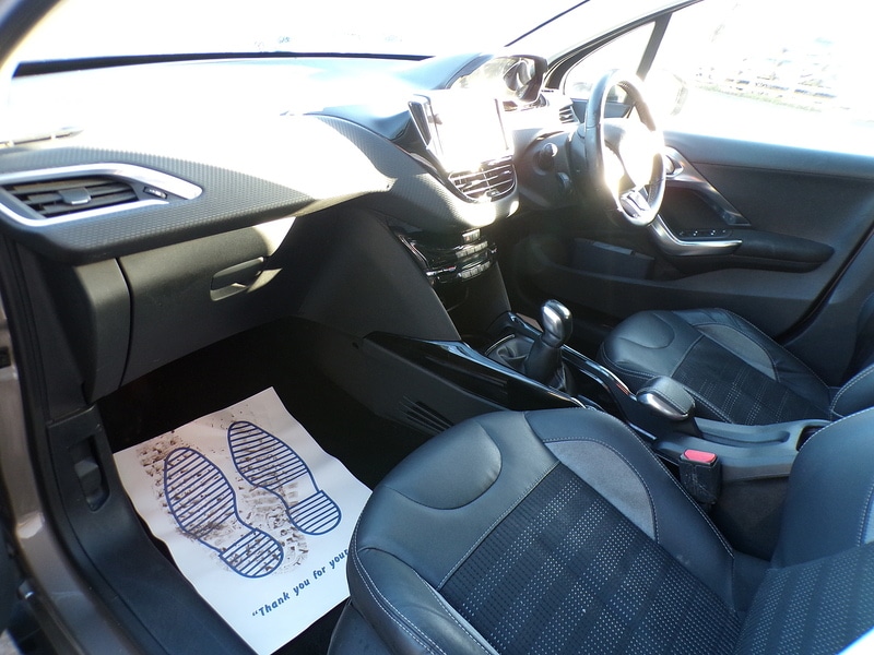 Used Peugeot 2008 2017 for sale - 76768825: Photo 14