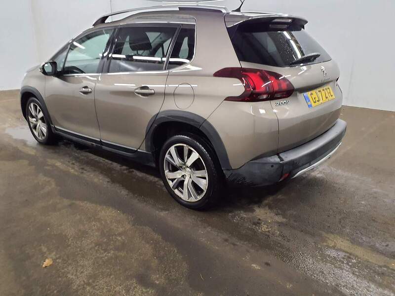 Used Peugeot 2008 2017 for sale - 76768825: Photo 4
