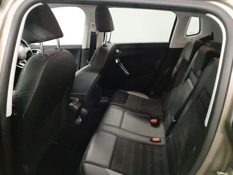 Used Peugeot 2008 2017 for sale - 76768825: Photo 9
