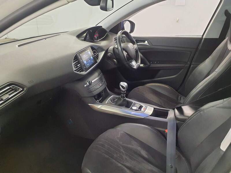 Used Peugeot 308 2014 for sale - 78182203: Photo 8