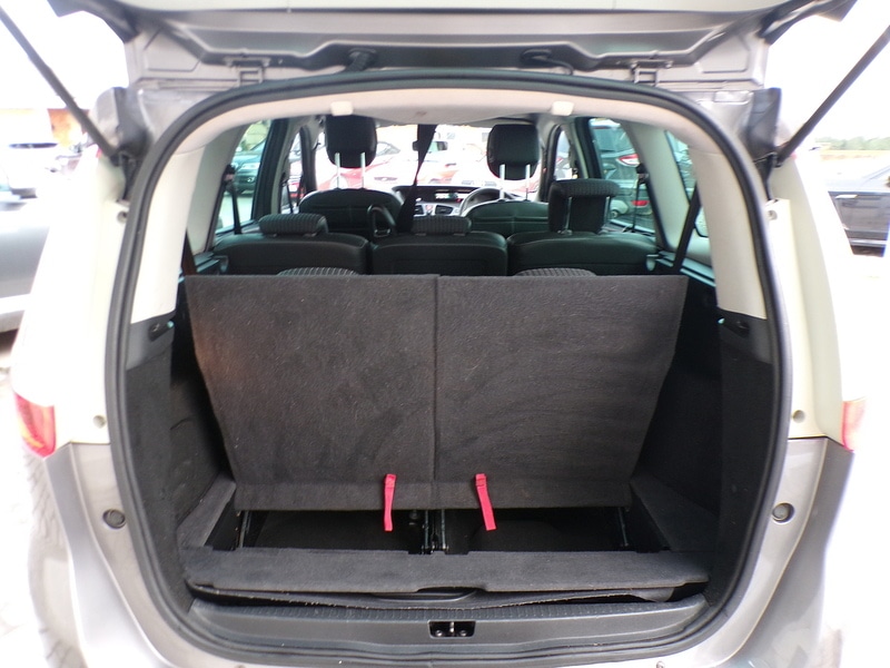 Used Renault Grand Scenic 2011 for sale - 77129121: Photo 18