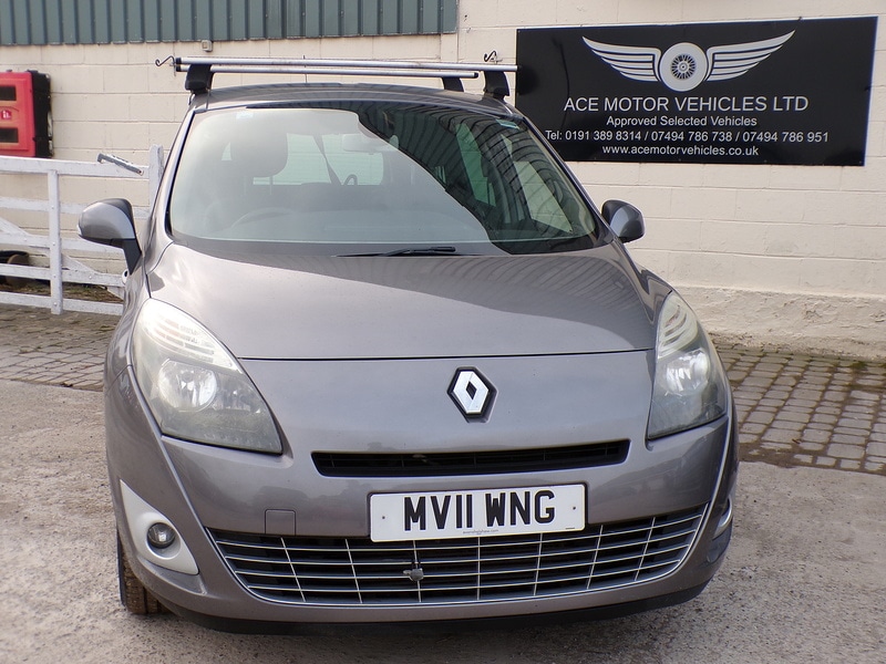 Used Renault Grand Scenic 2011 for sale - 77129121: Photo 2