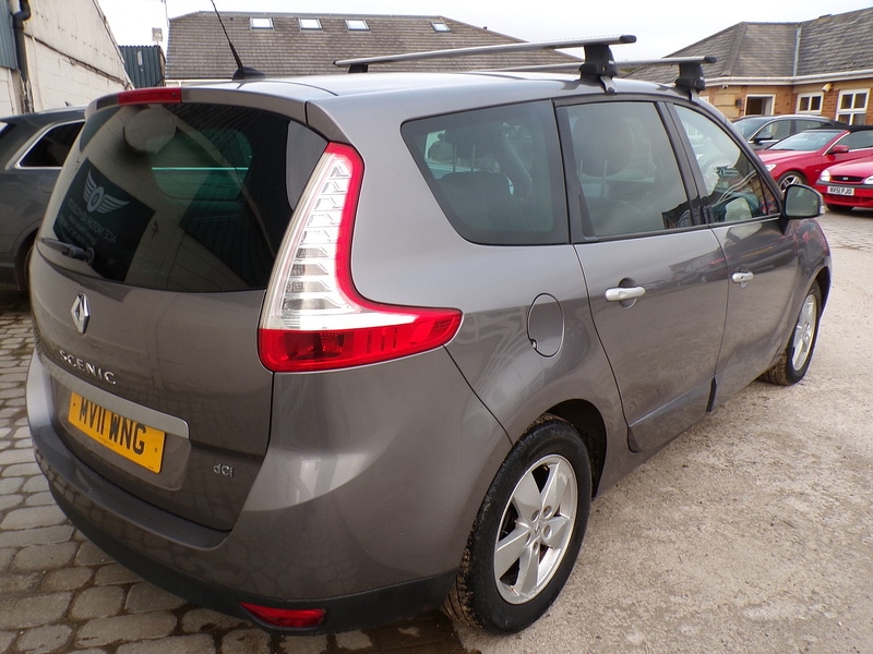 Used Renault Grand Scenic 2011 for sale - 77129121: Photo 7