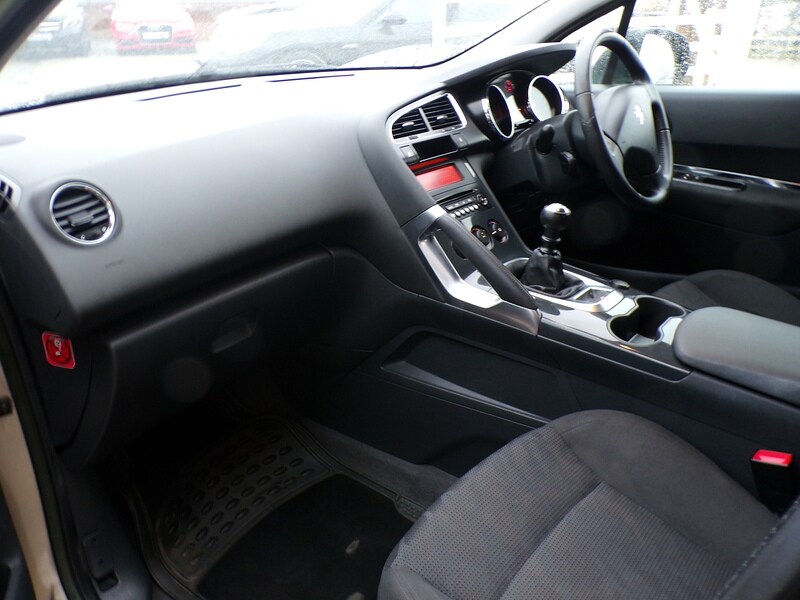 Used Peugeot 3008 2012 for sale - 77206829: Photo 15