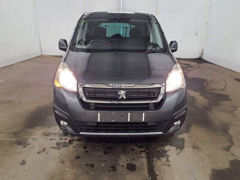 Used Peugeot Partner Tepee 2017 for sale - 77584073: Photo 2