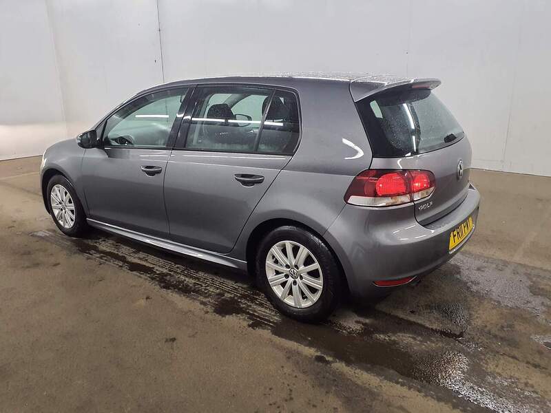 Used Volkswagen Golf 2011 for sale - 77027579: Photo 4