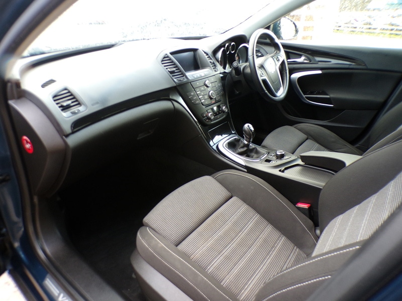 Used Vauxhall Insignia 2011 for sale - 77584075: Photo 15