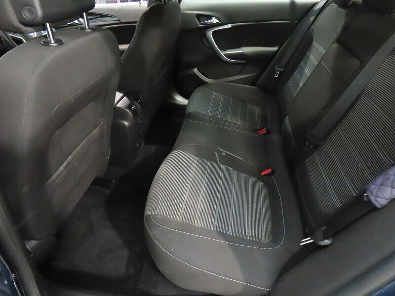 Used Vauxhall Insignia 2011 for sale - 77584075: Photo 9