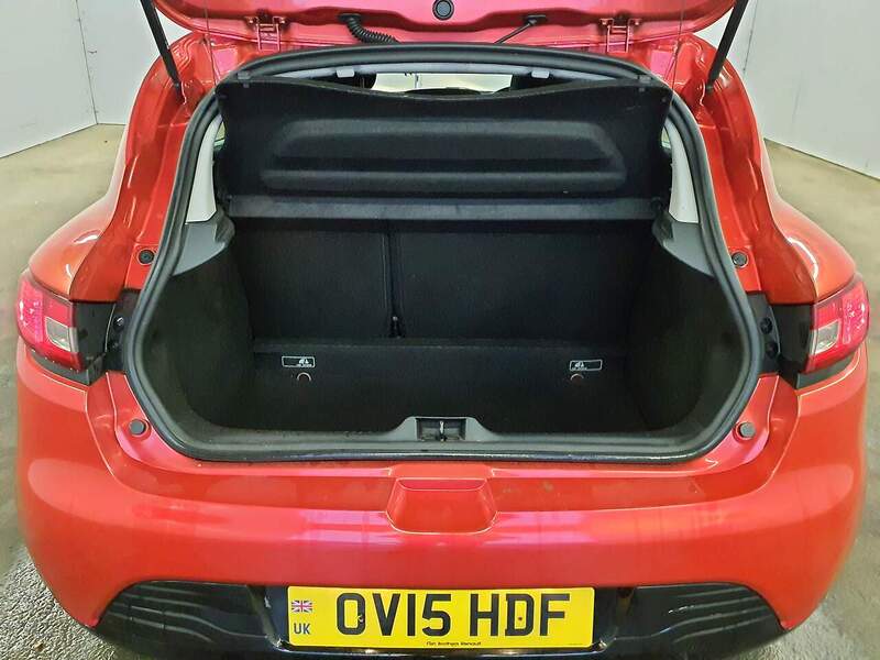 Used Renault Clio 2015 for sale - 77140251: Photo 11