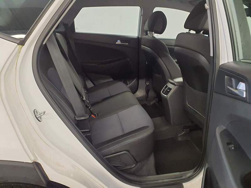 Used Hyundai TUCSON 2016 for sale - 76768827: Photo 10