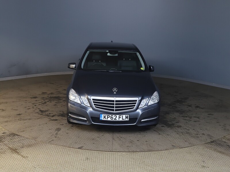 Used Mercedes-Benz E Class for sale - 77765990: Photo 2