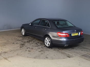 Used Mercedes-Benz E Class 2012 for sale - 77765990: Photo