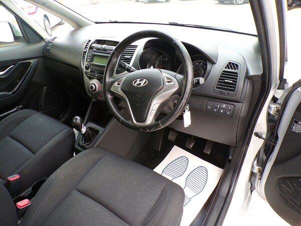 Used Hyundai Ix20 2011 for sale - 75604700: Photo 13