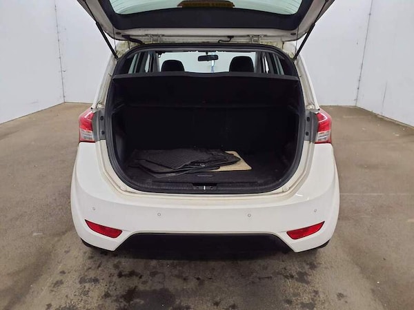 Used Hyundai Ix20 2012 for sale - 76280459: Photo 11