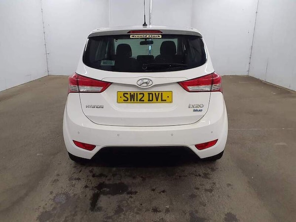 Used Hyundai Ix20 2012 for sale - 76280459: Photo 5