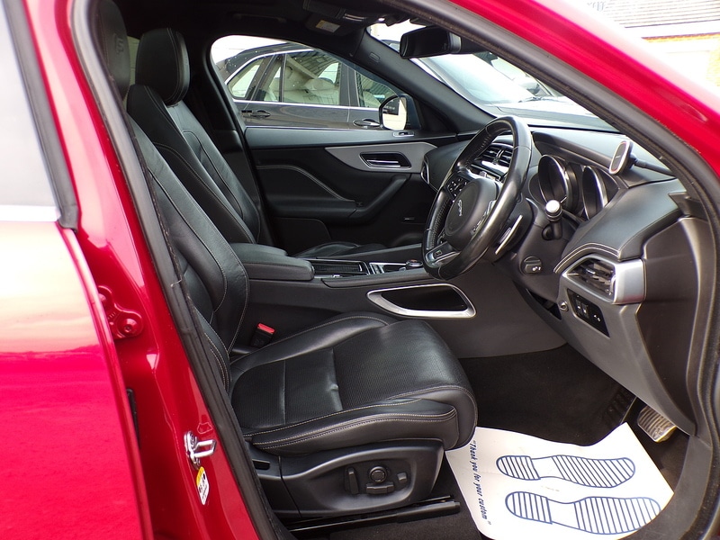 Used Jaguar F-Pace 2017 for sale - 76492189: Photo 11
